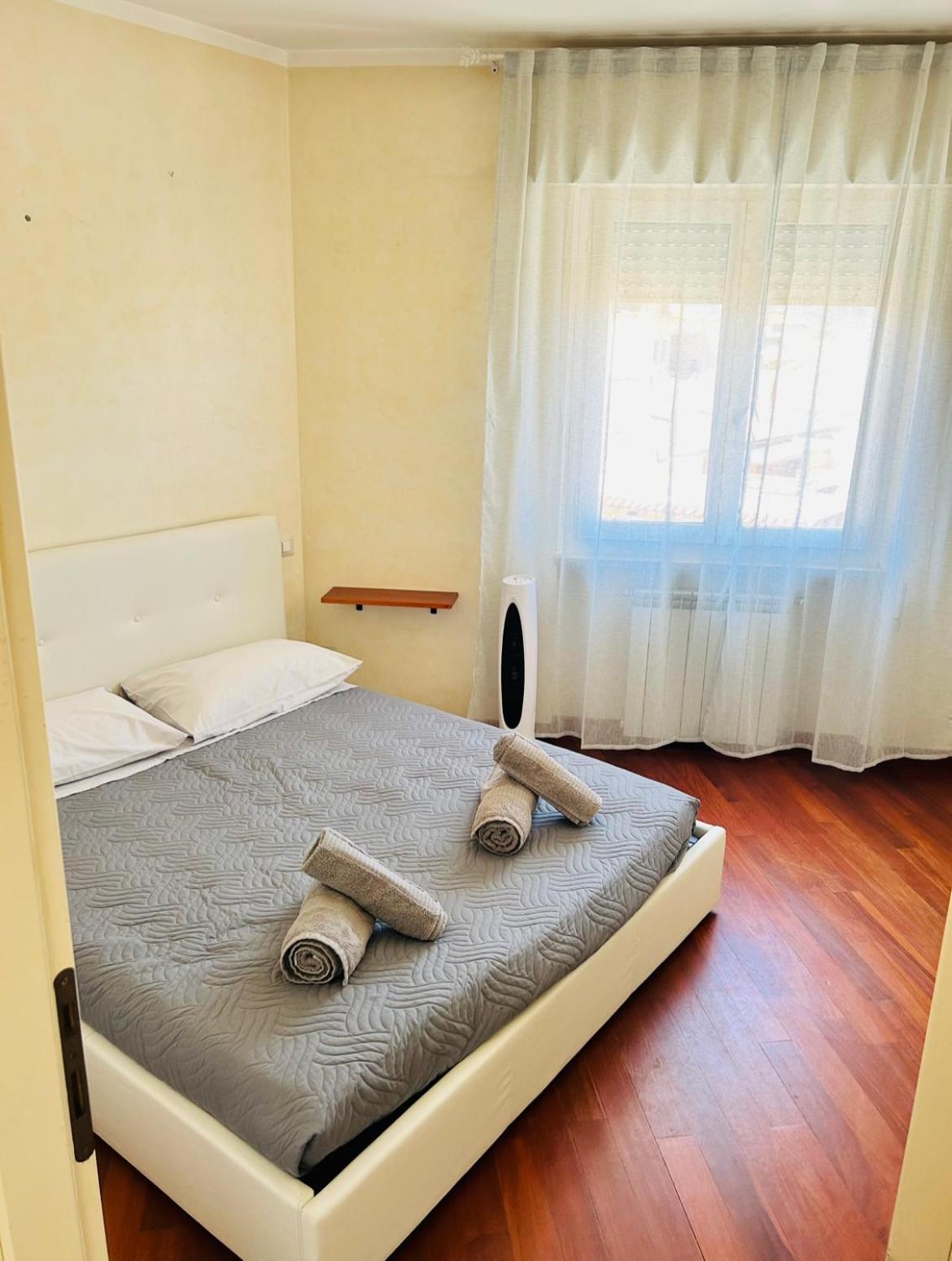 Sunny Rooftop Loft With Gorgeous Views Of オルビア エクステリア 写真